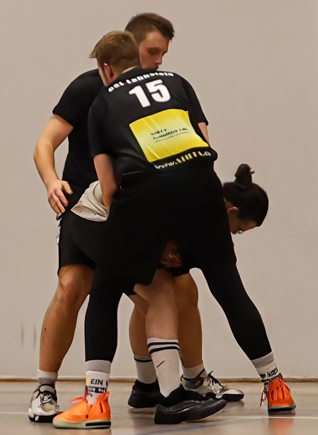 Grundschulliga Rhein-Lahn e.V. - Basketball  Sportverein - HochballI mit einem perfekten Schuss.